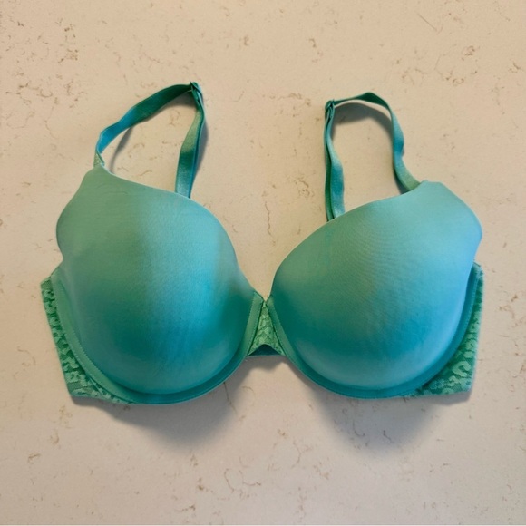 Victoria's Secret Lightly lined Demi t-shirt bra  34 DD - Picture 1 of 11